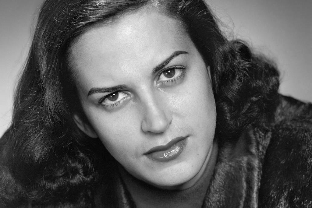 Lygia Fagundes Telles em retrato de 1949 (Fonte: Chico Albuquerque/Acervo Instituto Moreira Salles)